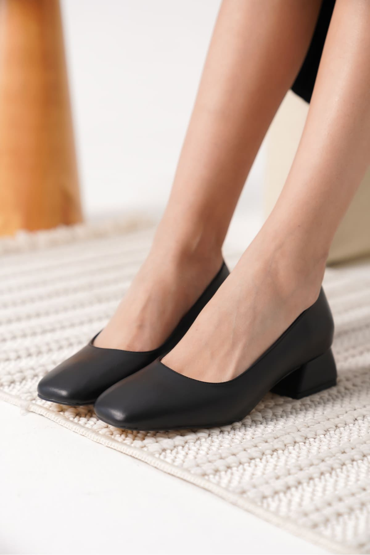 Çiçek Desen Drapeli Mini Elbise